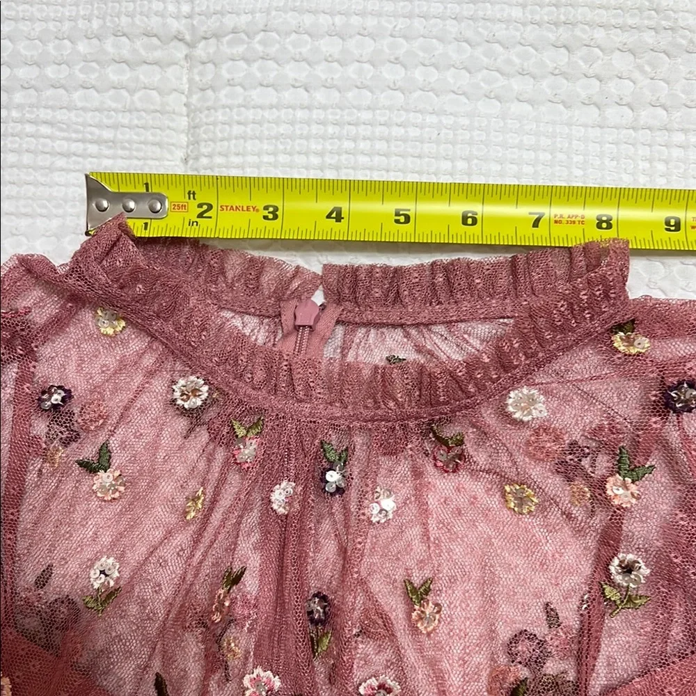 Needle & Thread - Picture 8 of 8